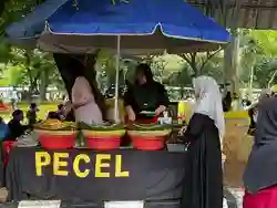 Pedagang di Ragunan Berterima Kasih karena Mendulang Keuntungan Lebih saat Libur Lebaran